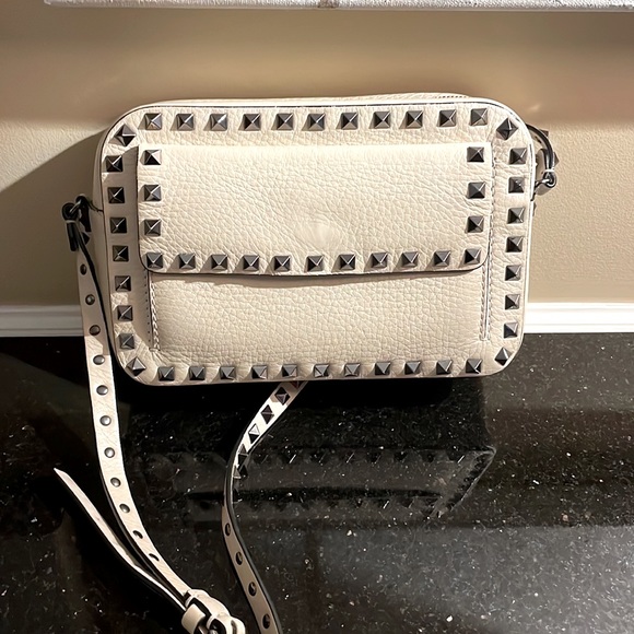 Valentino Handbags - Valentino Rockstud Camera Bag; excellent condition